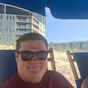 Meet your Posher, Josh